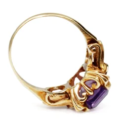 18ct Rose and White Gold Art Deco Amethyst and Diamond Ring