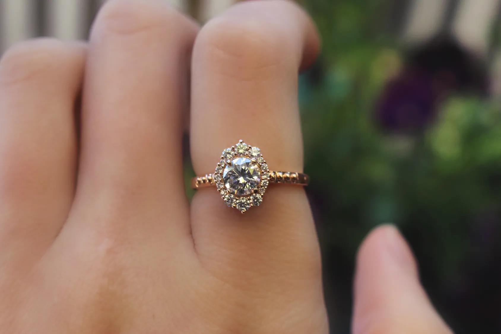 18ct Rose Gold Vintage Style Diamond Halo Ring