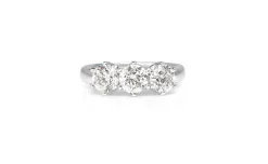 18ct White Gold 3 Stone Diamond Ring