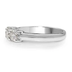 18ct White Gold 3 Stone Diamond Ring