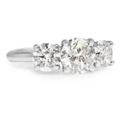 18ct White Gold 3 Stone Diamond Ring