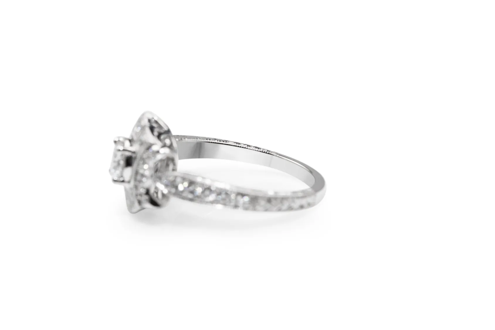 18ct White Gold Art Deco Style Diamond Ring