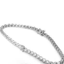 18ct White Gold Brilliant and Emerald Cut Diamond Tennis Bracelet