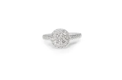 18ct White Gold Diamond Cluster Ring