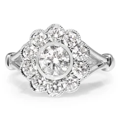 18ct White Gold Diamond Daisy Ring