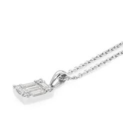 18ct White Gold Diamond Pendant