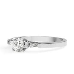 18ct White Gold Diamond Ring with Baguette Diamonds
