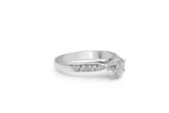 18ct White Gold Diamond Ring