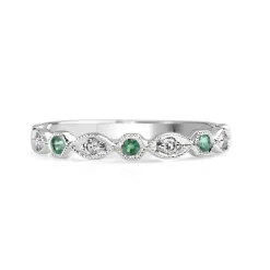 9ct White Gold Emerald and Diamond Vintage Style Ring