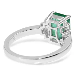 18ct White Gold Emerald and Diamond Ring