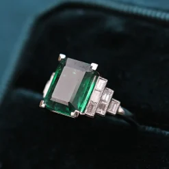 18ct White Gold Emerald and Diamond Deco Style Ring