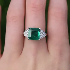 18ct White Gold Emerald and Diamond Deco Style Ring