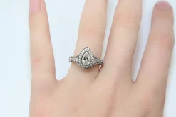14ct White Gold Pear Shaped Cluster Ring