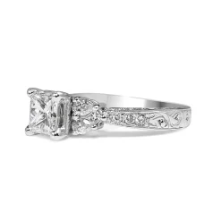 18ct White Gold Princess Cut Diamond Ring
