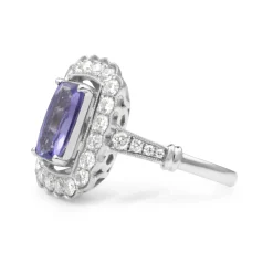 18ct White Gold Tanzanite and Diamond Daisy Ring