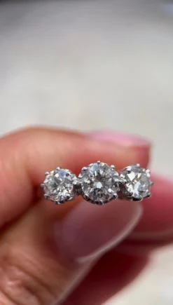18ct White Gold Victorian Style 3 Stone Diamond Ring