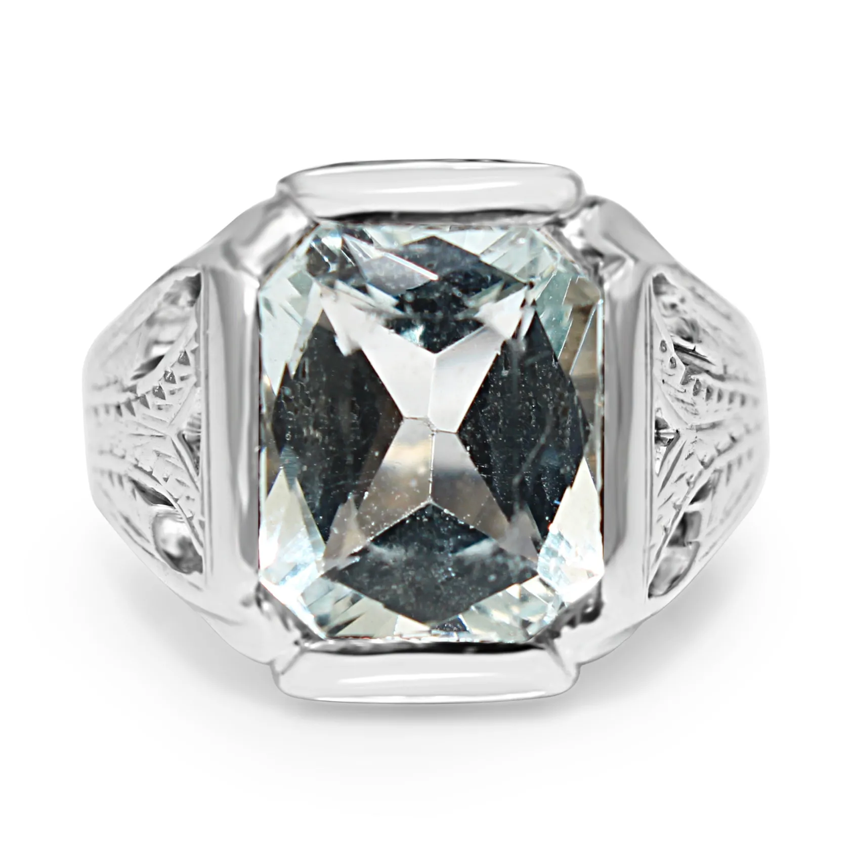 14ct White Gold Vintage Aquamarine Ring