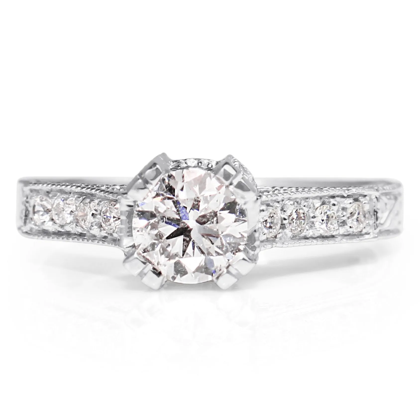 18ct White Gold Vintage Diamond Ring