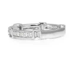 18ct White Gold Vintage Style Diamond Band
