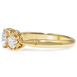 18ct Yellow Gold Antique Style 3 Stone Diamond Ring