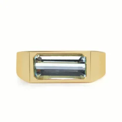 18ct Yellow Gold East West Set Aquamarine Ring