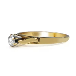 18ct Yellow Gold Fine Vintage Solitaire Ring