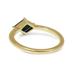 18ct Yellow Gold Lozenge Shape Sapphire Solitaire Ring