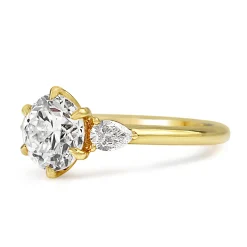 18ct Yellow Gold Old Cut Diamond and Pear Shape 3 Stone Ring