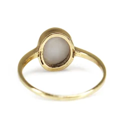 9ct Yellow Gold Vintage Moonstone Ring
