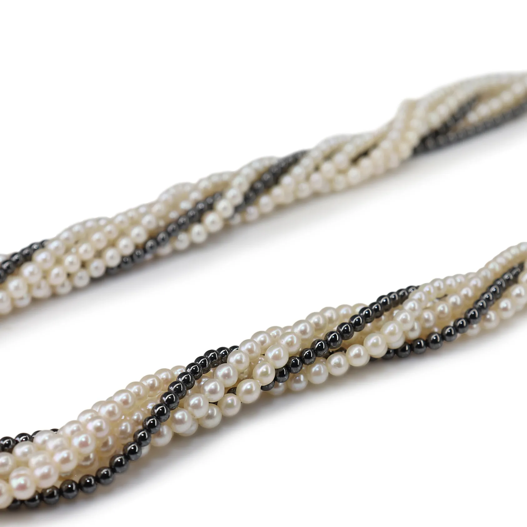 9ct Yellow Gold Vintage Seed Pearl and Hematite Necklace