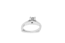 Platinum 4 Claw Diamond Solitaire Ring