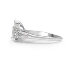Platinum Pear Shape Diamond Ring